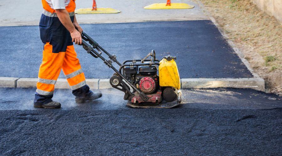 Professional gutter cleaning in Middleport, PA